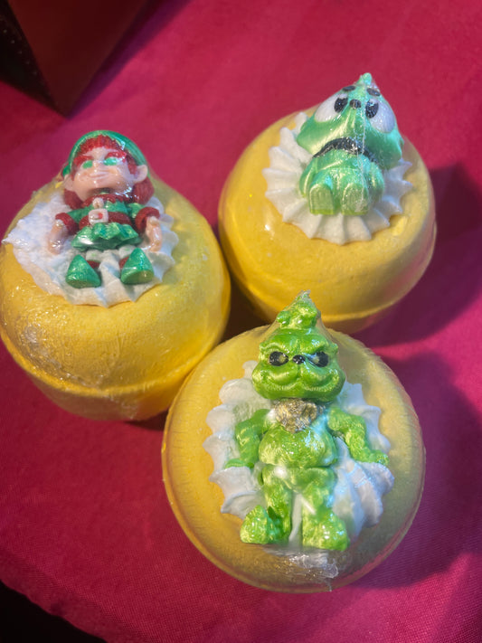 Toy Topper Bubble Bath Bomb
